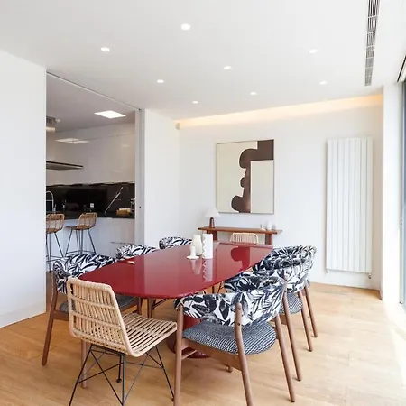Florez Townhouse *
