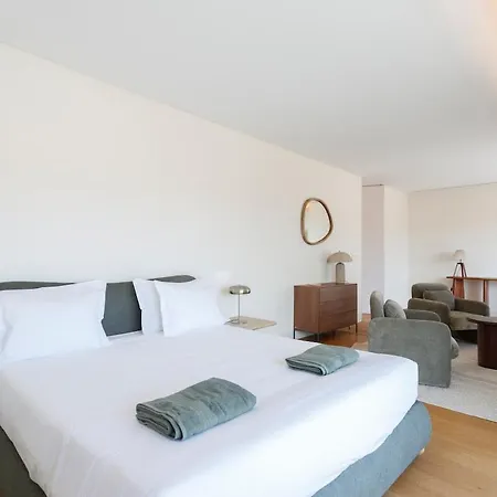 Apartment Florez Townhouse Lissabon